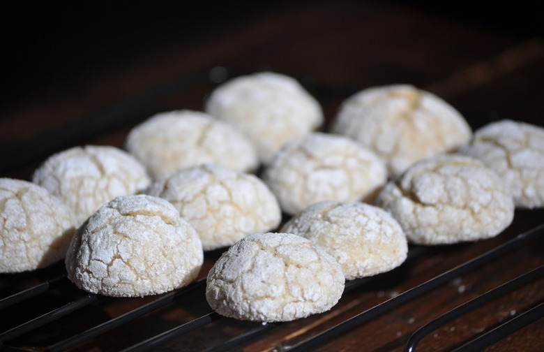 Food: Gluten-Free Lemon Crinkle Cookies