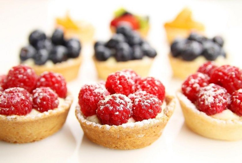 Dessert: Mini Fruit Tarts