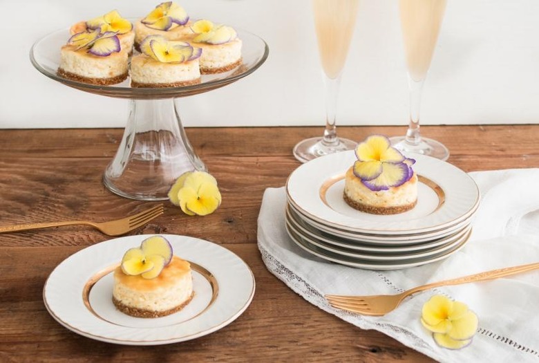 Dessert: Mini Lemon Mascarpone Cheesecakes