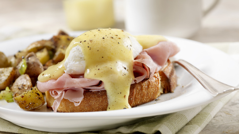 plate of eggs Benedict