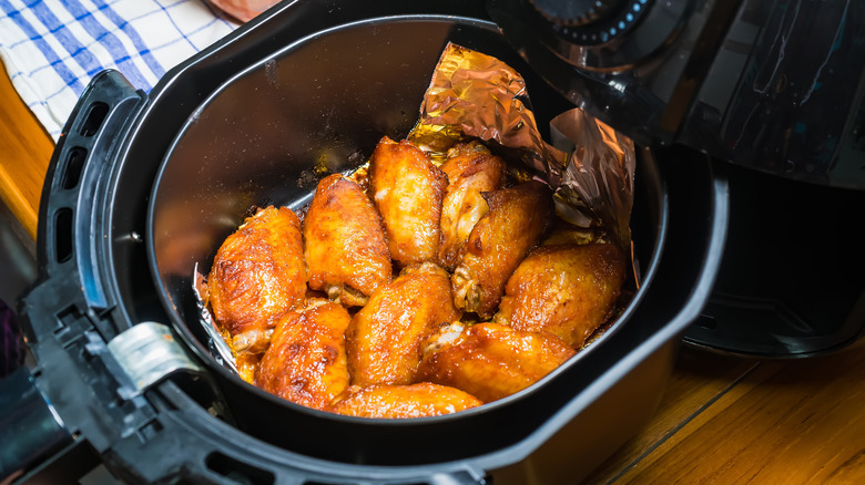 Chicken wings in an air fryer