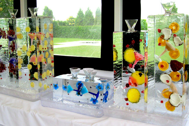 Tabletop Beverage Bar: Brilliant Ice Sculpture