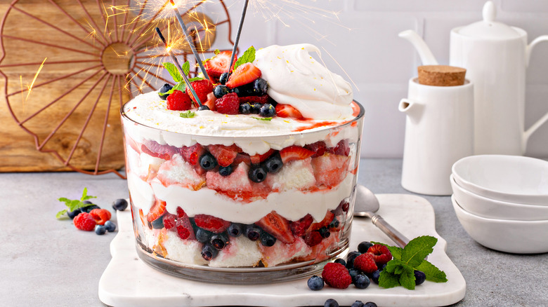 Cake and fruit trifle