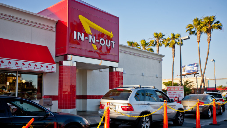 Cars awaiting service at In-n-Out