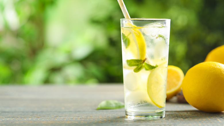 Refreshing glass of lemonade