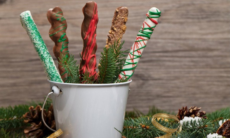 Candy Cane Pretzels