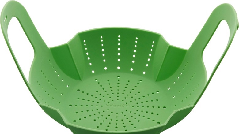 green steamer basket