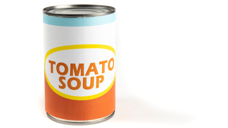 can of tomato soup