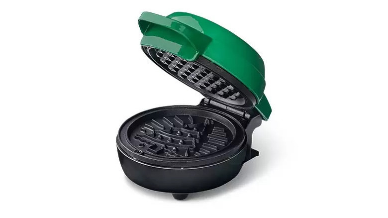 Holiday-themed mini waffle maker