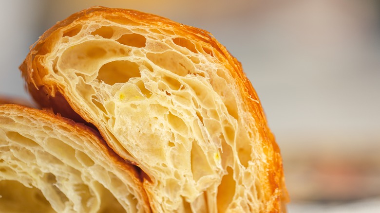 Croissant interior