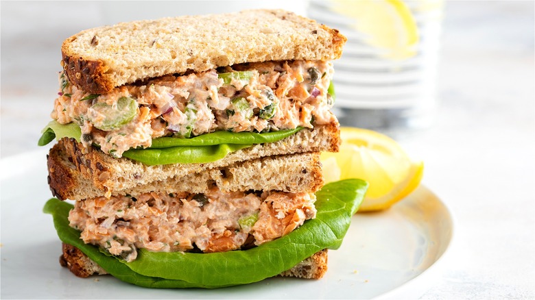 Stacked tuna salad sandwich with lettuce 