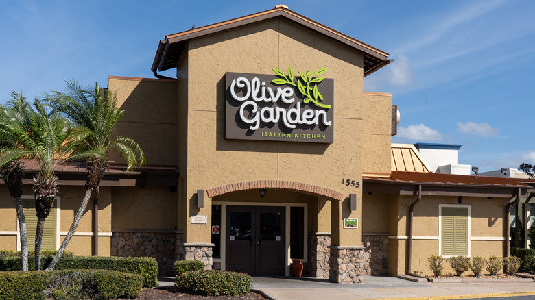 Olive garden storefront