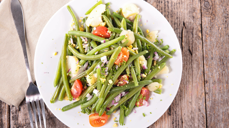 Italian potato salad with green beans