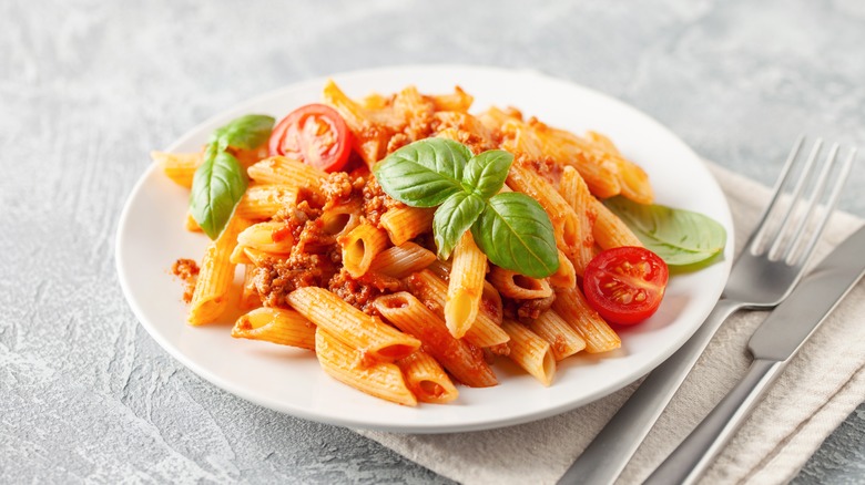 pasta penne bolognese