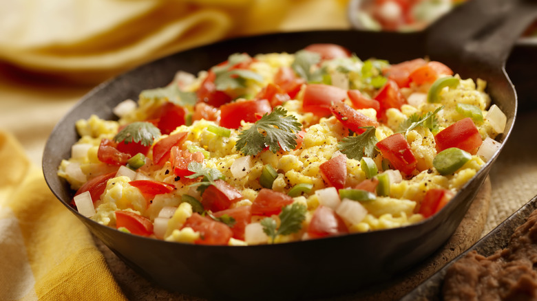 Egg scramble with veggies