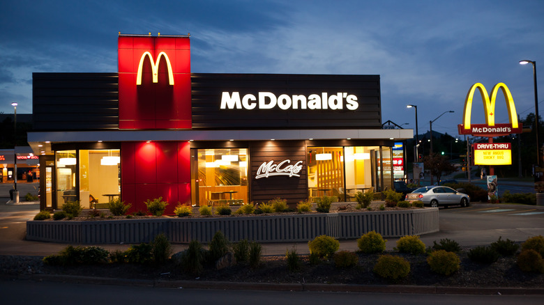 McDonald's exterior at night