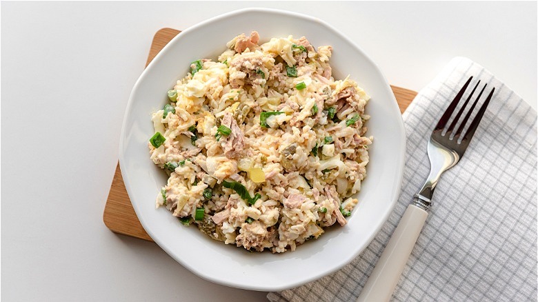 Tuna salad with green onion