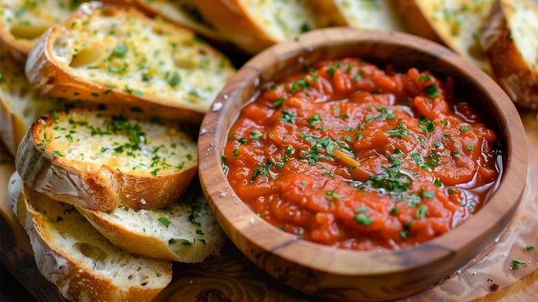 Garlic bread served with an Italian dip