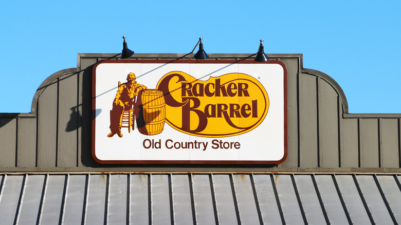 A cracker Barrel sign