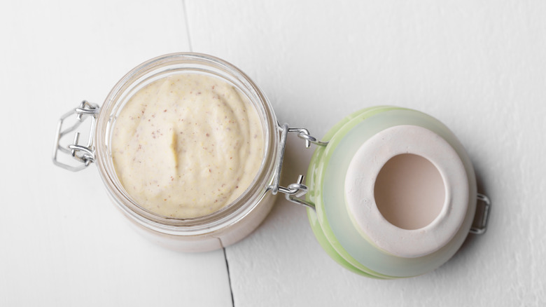 Creamy vegan mayonnaise 