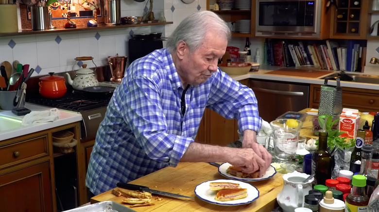 Jacques Pépin making croque monsieur