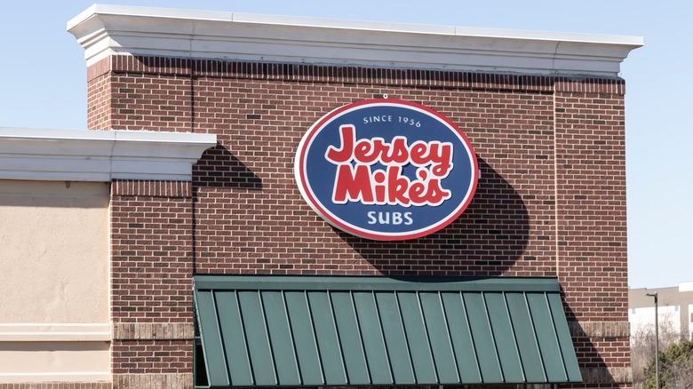 Jersey Mike's subs building