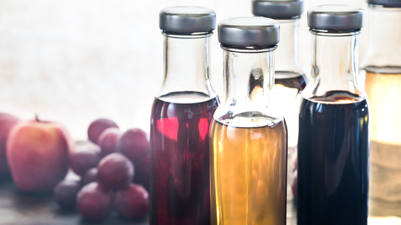 Different types of vinegar 