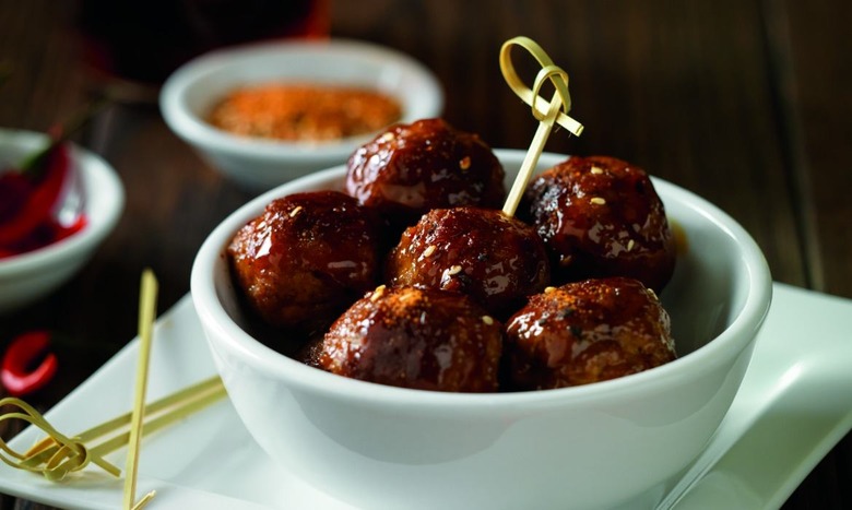 korean gochujang bbq meatballs recipe - the Daily Meal