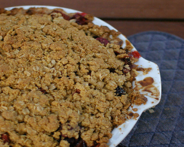 Gluten-Free Cherry Crumble Pie