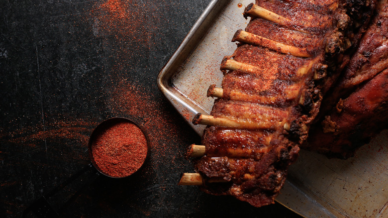 Pork ribs seasoned with dry rub