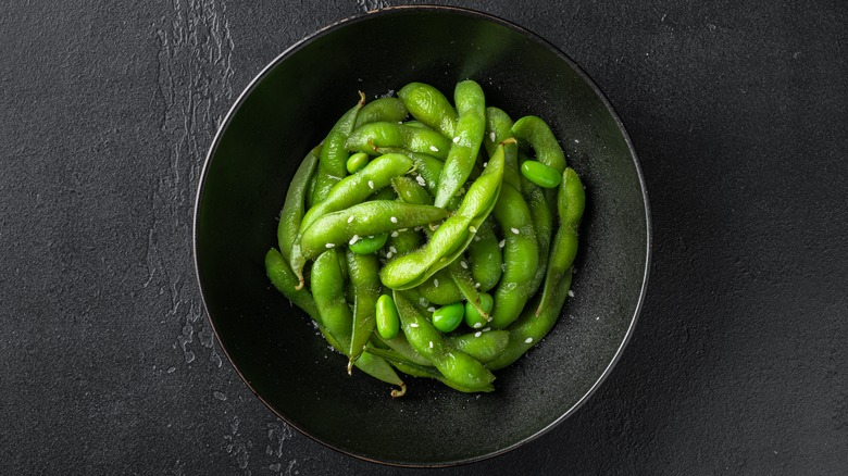 shelled edamame in bowl