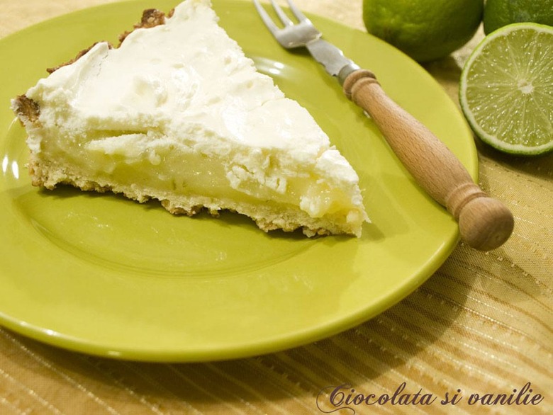 Lime curd and Coconut flavored Tart