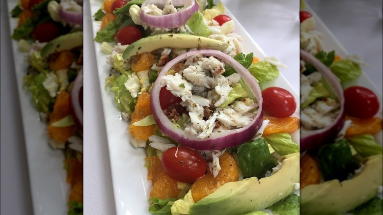 Salad with lump crab