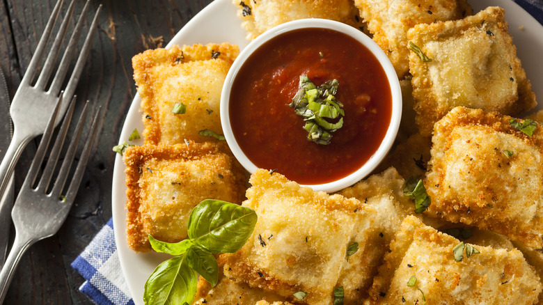 Toasted ravioli with marinara sauce