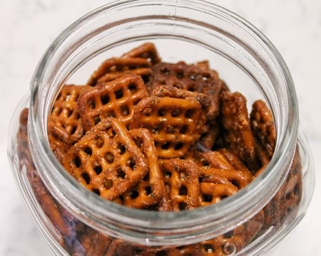 Maple-Sriracha Pretzels