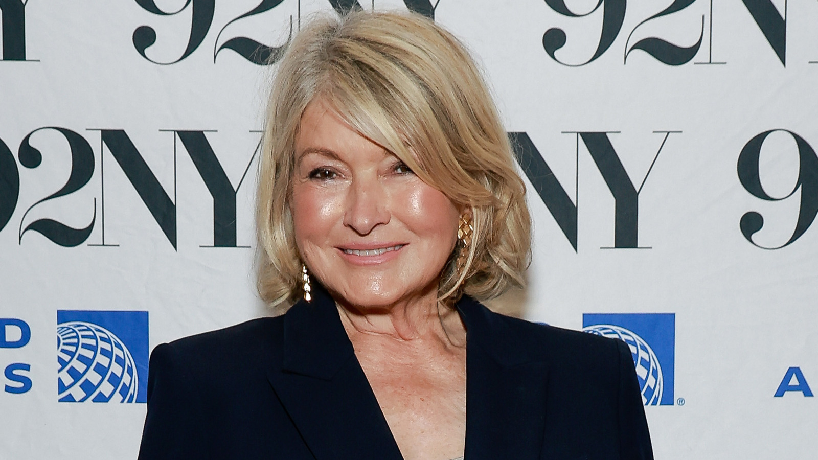 Martha Stewart's Wine Tip Takes The Guesswork Out Of Thanksgiving Parties