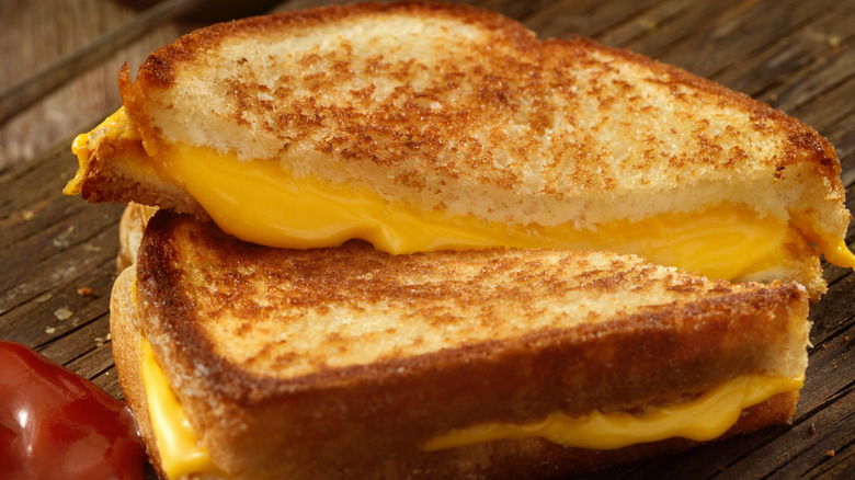 Grilled cheese sandwich