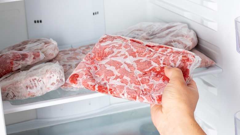 https://www.thedailymeal.com/img/gallery/meal-prep-like-a-pro-by-freezing-your-proteins-in-individual-servings/intro-1703707012.jpg