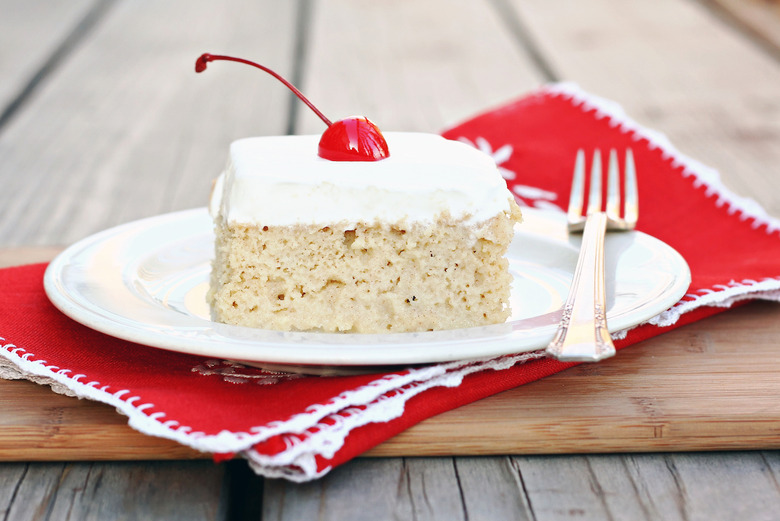 Traditional Tres Leches