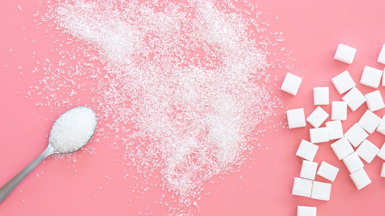 sugar and sugar cubes 