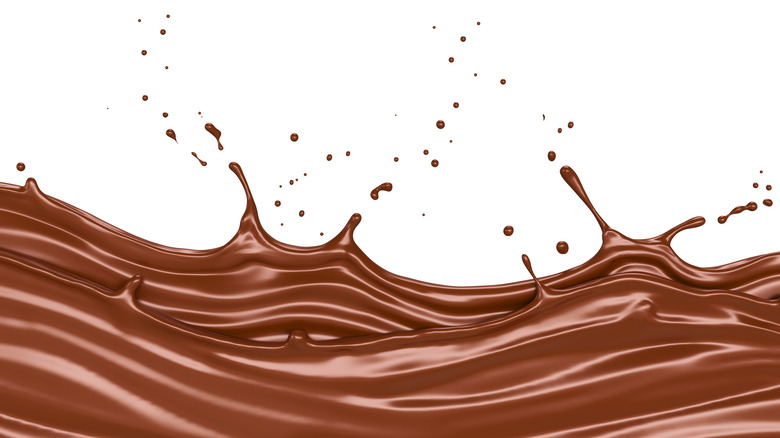 liquid chocolate splashing