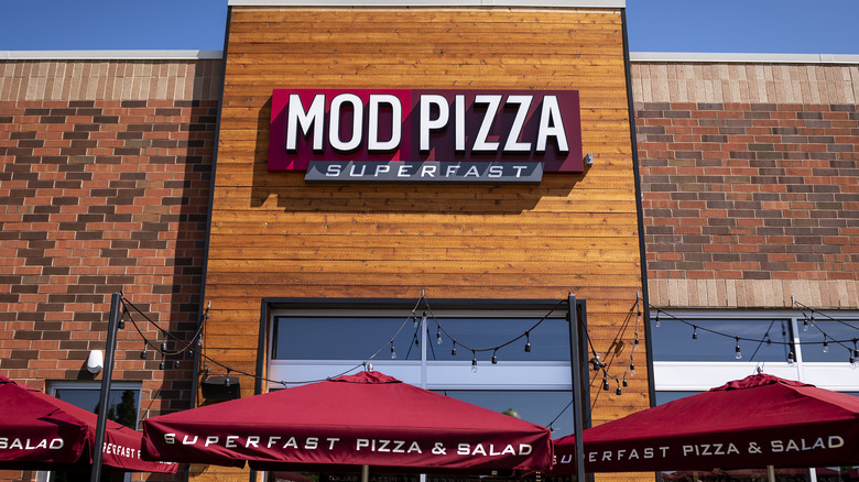 MOD Pizza storefront