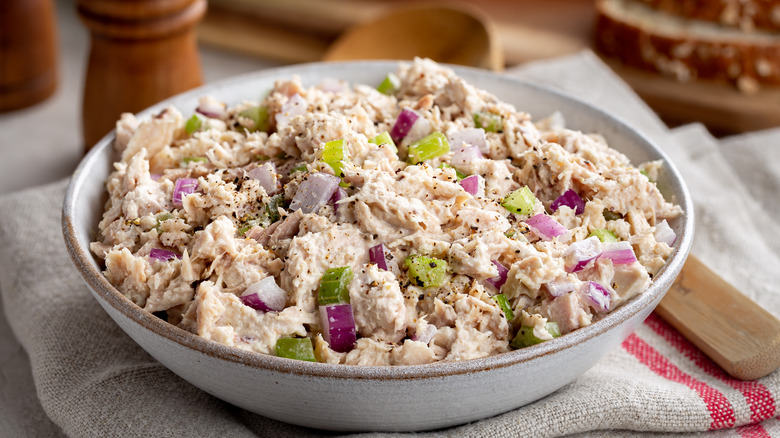 Tuna salad in bowl 