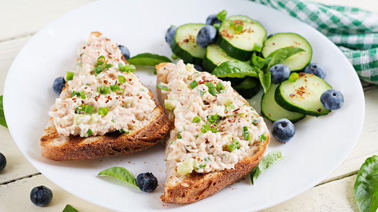 tuna salad on toast