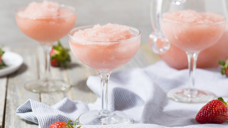 frozen strawberry cocktails