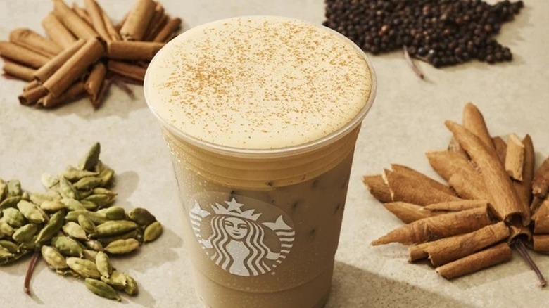 Starbucks pumpkin spice ice latte