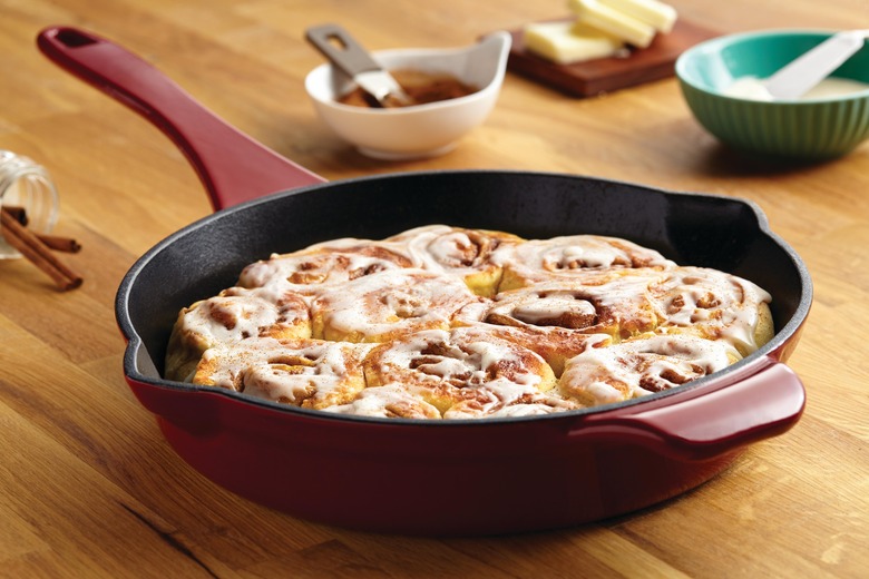 Skillet Cinnamon Rolls  © GreenPan Official Store