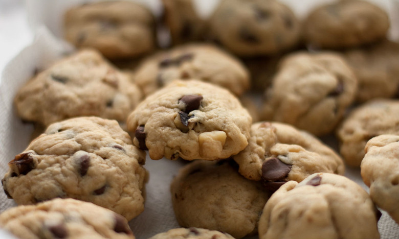 Vegan Chocolate Chip Cookies