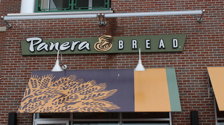 Panera Bread exterior