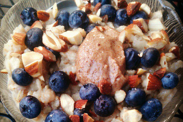 Blueberry Almond Oatmeal